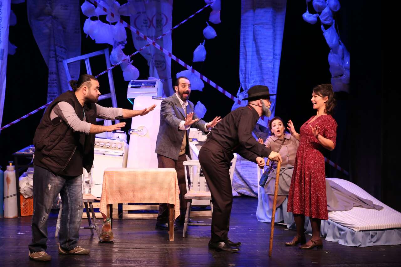 Eskişehir'de sahnede Macbeth’ten Lüküs Hayat’a.... 2